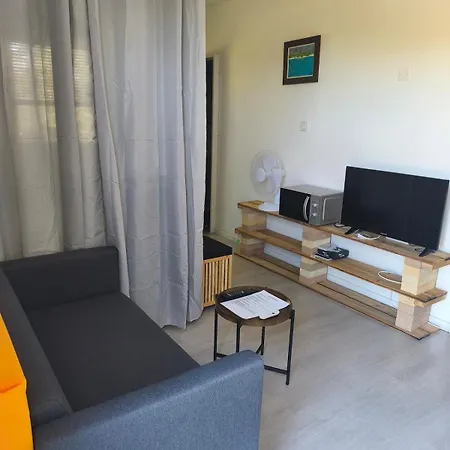 Independant Salles-la-Source